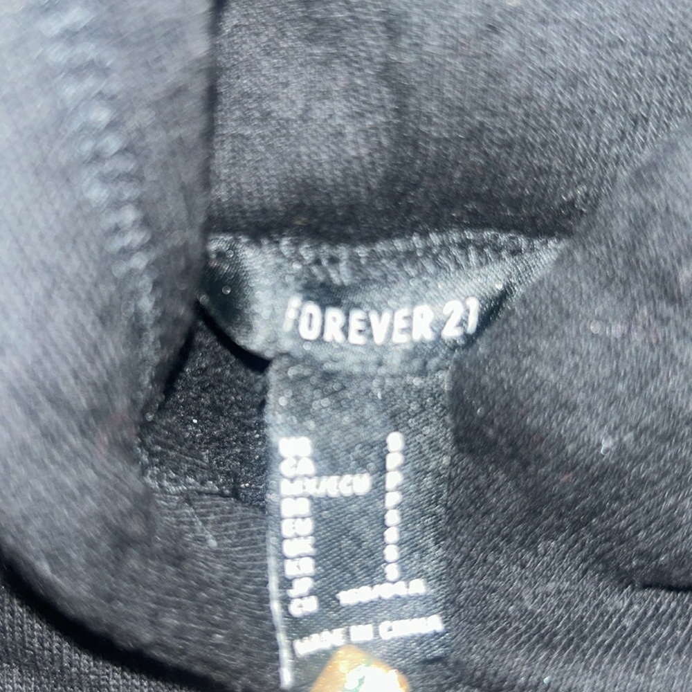Sweater - Picture 5 of 5